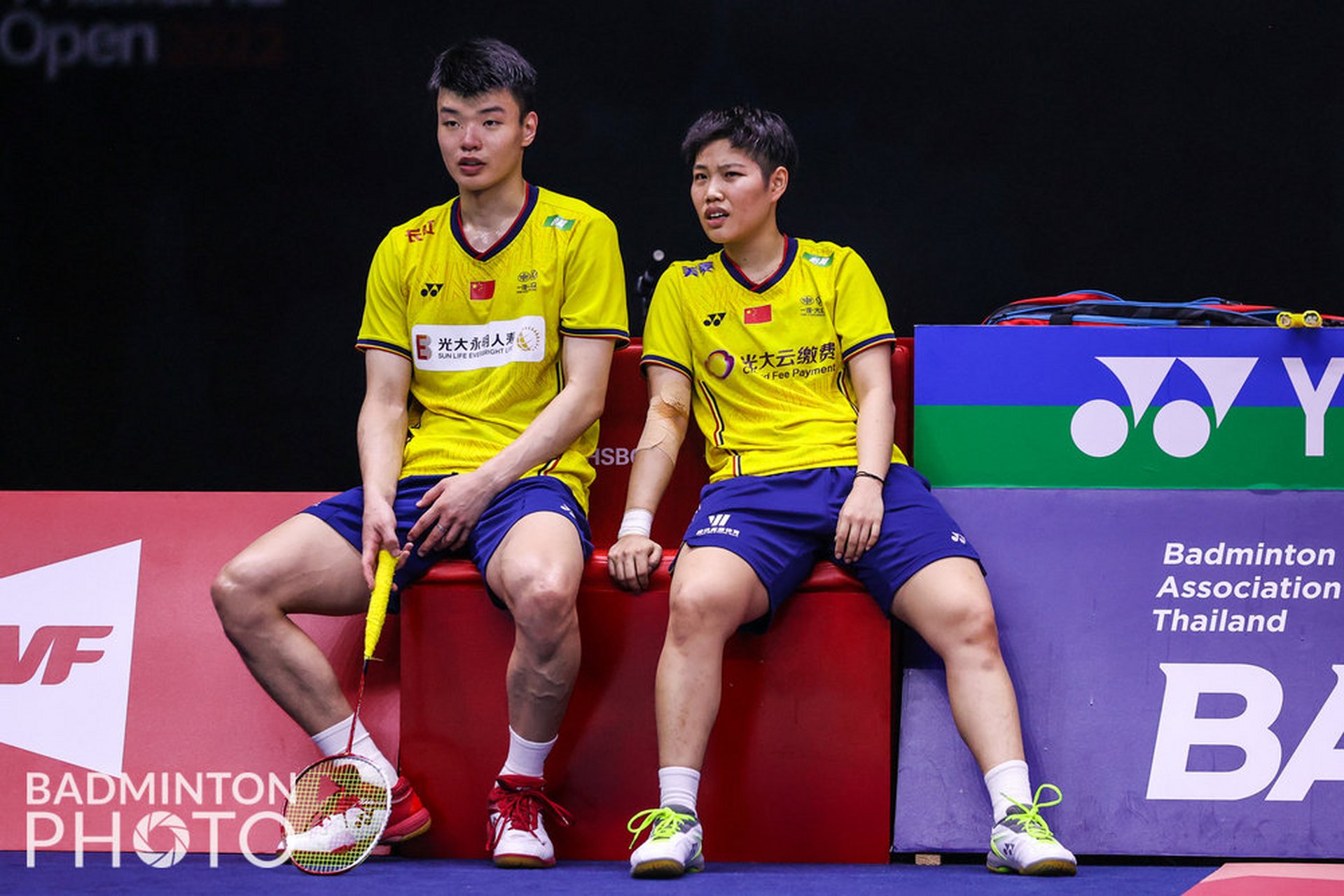 泰国队逆转印尼队，黄鸭组合统治全场