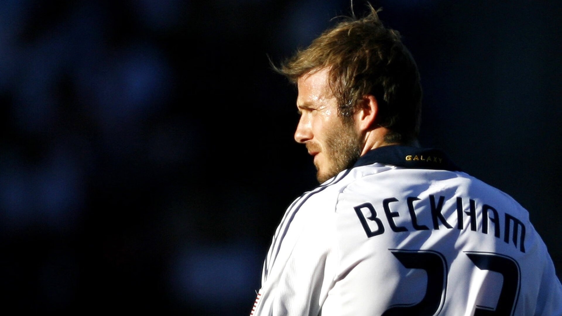 厄德高攻防两端统治全场，曼联强势攻克伯纳乌